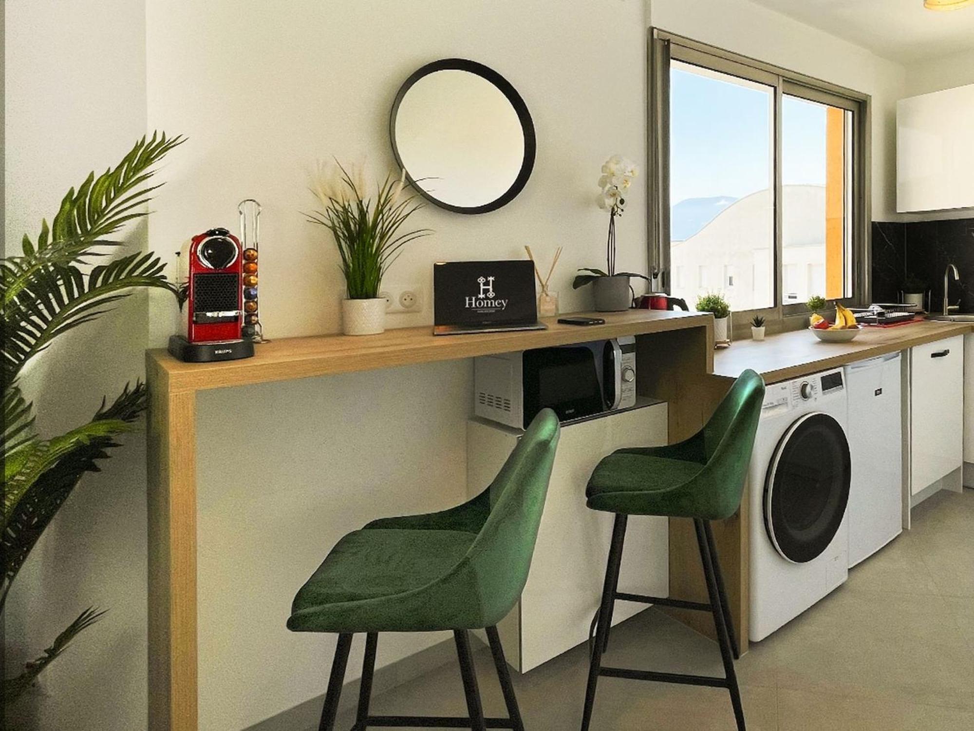 Homey Superchill - Appartement Moderne Et Tout Equipe - Netflix Et Wifi Inclus - Situe En Hyper-Centre - Proche Geneve Annemasse Luaran gambar